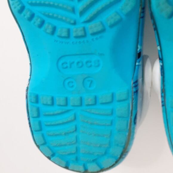 Crocs Sesame Street Cookie Monster Slip On Clogs Boys 7 Water Shoes Comfort - Picture 9 of 9